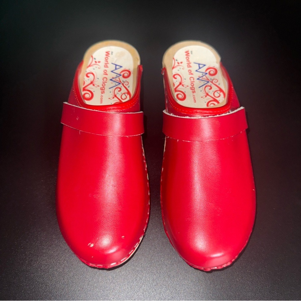 Red Clogs - Picture 2 of 13